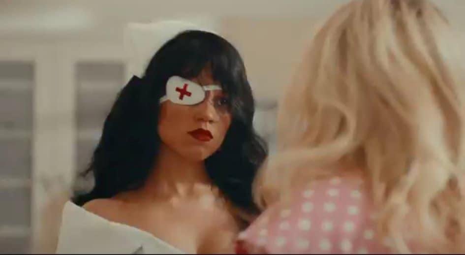 DiegoLopz1's tweet image. Algunas referencias al cine vistas en el video musical "Taste" de Sabrina con Jenna 💪🏻❤️‍🔥

- Death Becomes Her (1992)
-Ginger Snaps (2000)
-Kill Bill  Vol. 1 (2003)

#jennaortega #SabrinaCarpenter #videomusical #RohanCampbell #killbill1 #killbill #movies