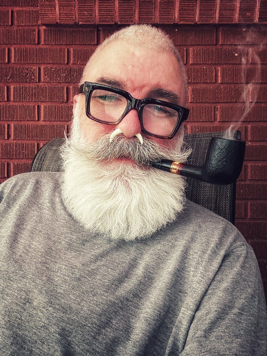 animbear's tweet image. Killing time.