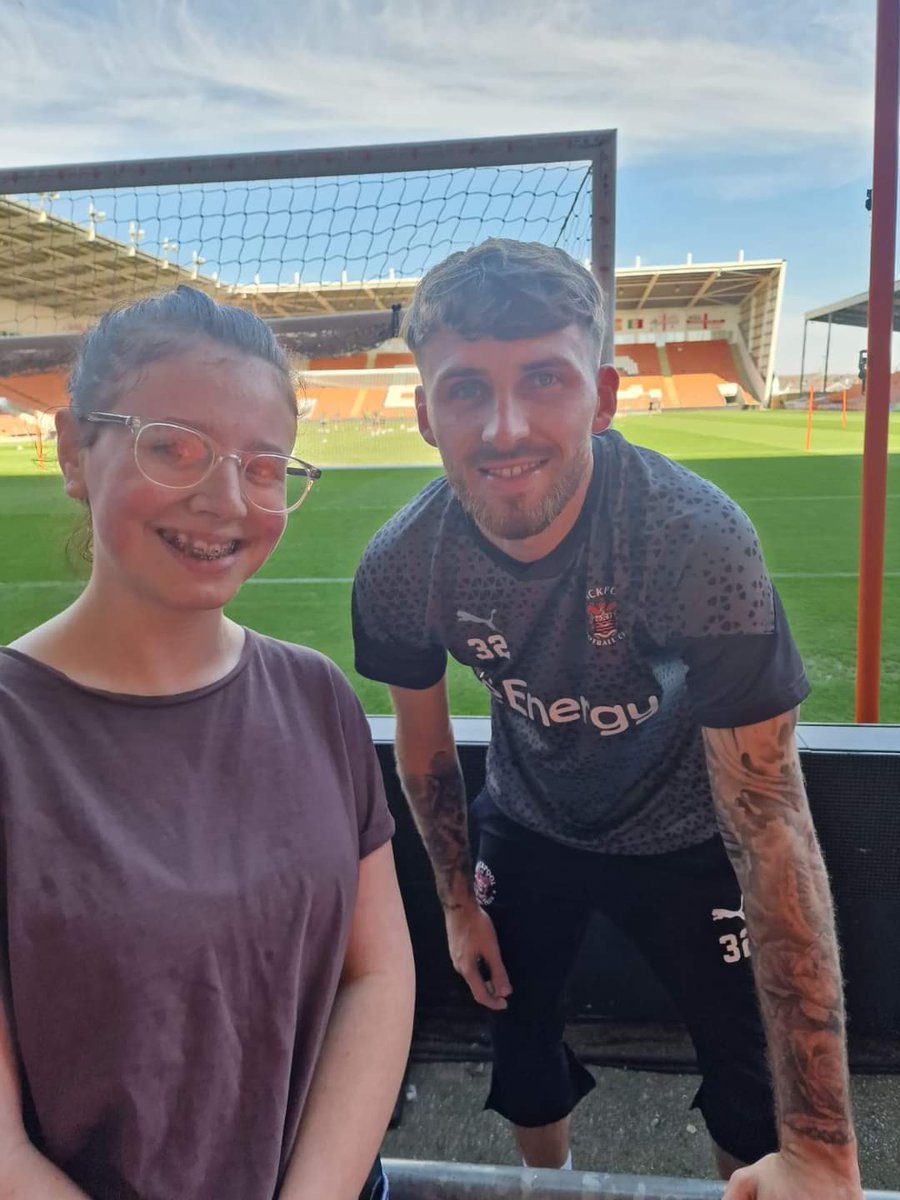Gemma Holmes tweet media