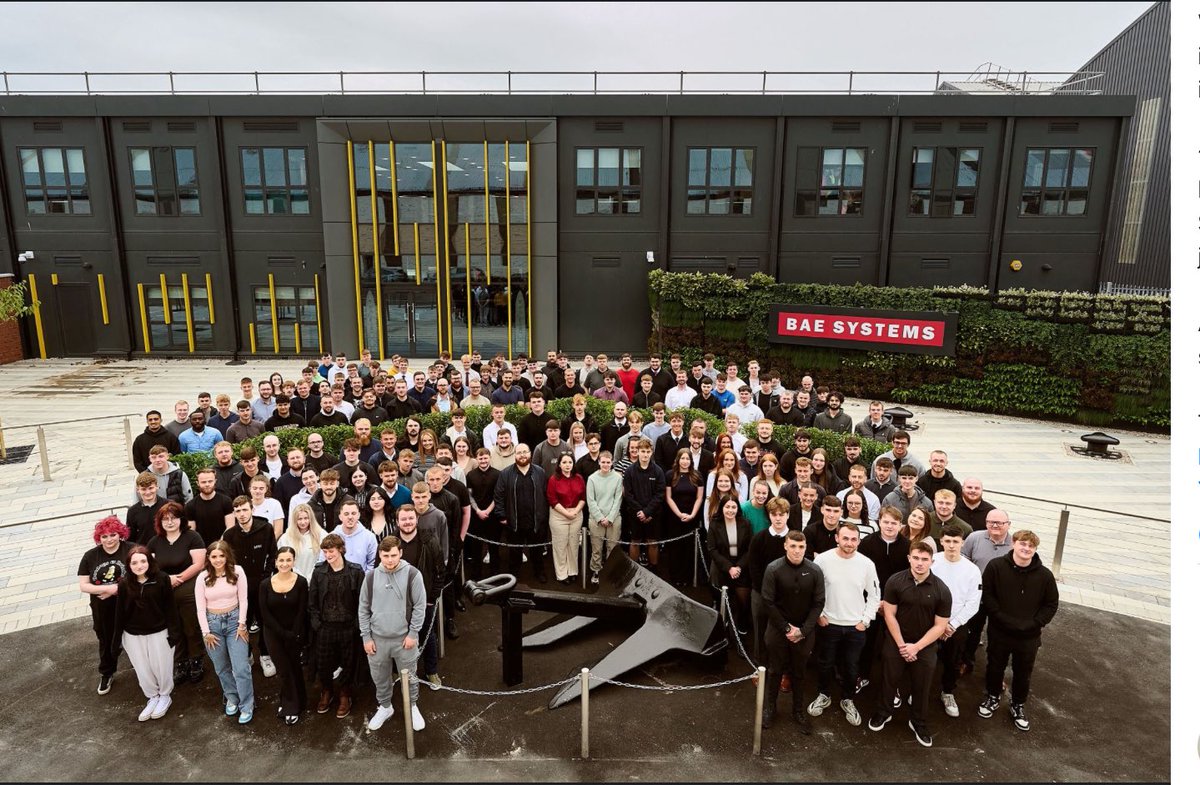 Turning up at <a href="/BAESystemsplc/">BAE Systems</a> for #BAEapprenticeinduction in #sunnygovan and the apprentices are as good as the weather 😎 #doesitcountaswork #noway. Thanks to everyone who came along to the #financialawareness session. You were amazing 🙌🏻 Thanks Julie for inviting us along