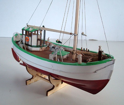 Small Fishing Trawler Svea
A small scale model of a typical smaller nordic fishing trawler often used for fishing shrimps. The base for this kit is the fishing boat Gullmar from the swedish west coast town of Lysekil. Kit from Turkmodels #agesofsail #shipkit #hobbykit #scalemodel