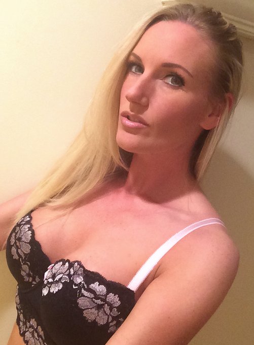 Chat with me Live...      Sext/Call -https://t.co/j7pGbNkQct OnlyFans📷- https://t.co/OGQqVPtLiV https://t<a href="/tag/goddess"class="tags"><span>#goddess</span></a><a href="/tag/blonde"class="tags"><span>#blonde</span></a><a href="/tag/findom"class="tags"><span>#findom</span></a>