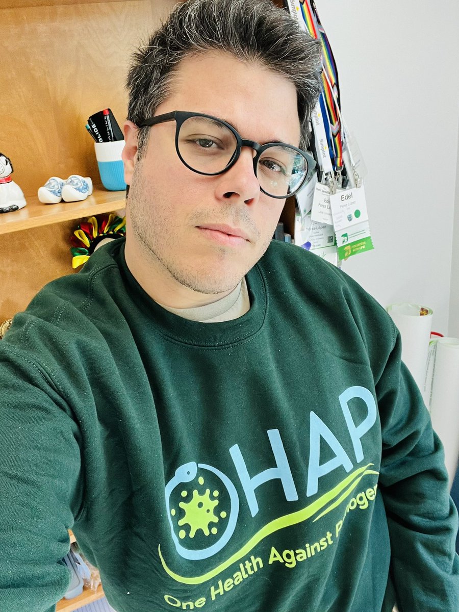 Edel Pérez-López (@edel_plopez) on Twitter photo Thank you <a href="/jensomics/">Jen Ronholm</a> & <a href="/OHAP_CREATE/">One Health Against Pathogens</a> for this beautiful coton oaté!
I had a great time talking about how to make microbiology more inclusive and how <a href="/prideinmicro/">Pride in Microbiology</a> was born during <a href="/OHAP_CREATE/">One Health Against Pathogens</a> retreat! 🧬🌈🧫 Thank you <a href="/jensomics/">Jen Ronholm</a> & <a href="/OHAP_CREATE/">One Health Against Pathogens</a> for this beautiful coton oaté!
I had a great time talking about how to make microbiology more inclusive and how <a href="/prideinmicro/">Pride in Microbiology</a> was born during <a href="/OHAP_CREATE/">One Health Against Pathogens</a> retreat! 🧬🌈🧫