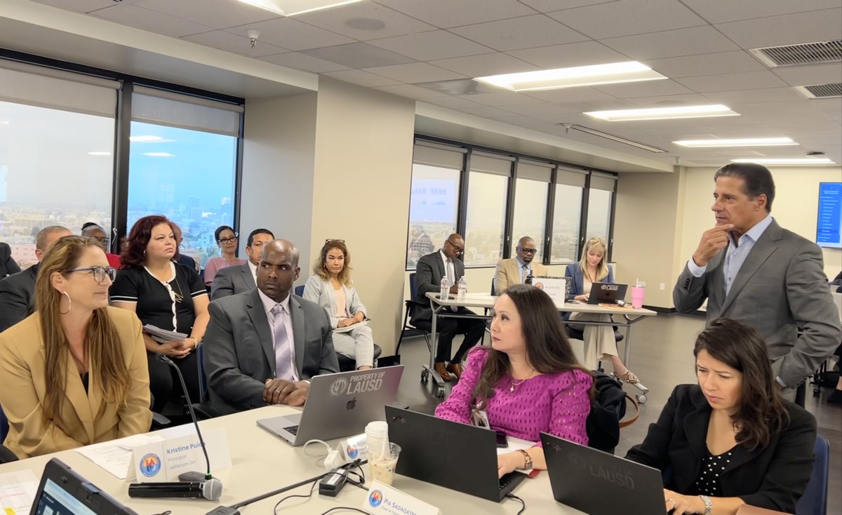 Energized by the conversations with our principals as we begin the school year. “As leaders, we are developing into growth mindsets for our students and teachers to catalyze rigorous learning,” said Principal Carolina Arce, Contreras LC School of Social Justice. #BeyondLimits