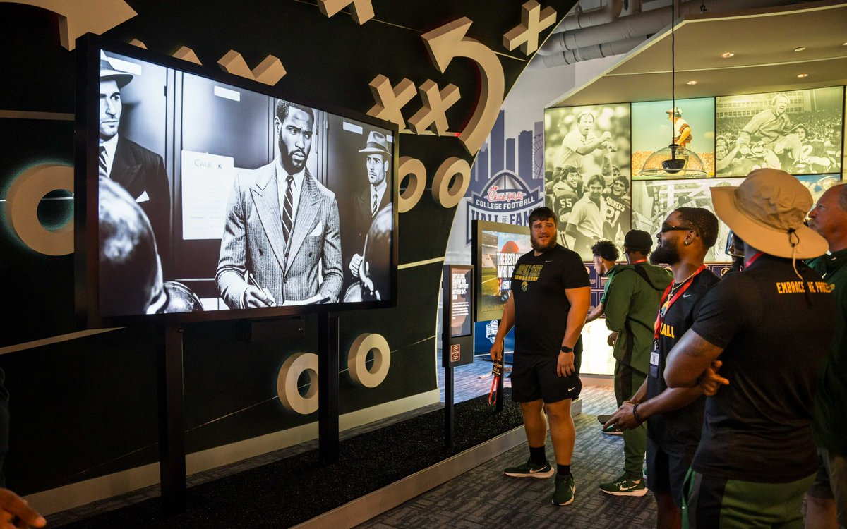 cfbhall's tweet photo. It was wonderful hosting the @NorfolkStateFB —thanks for stopping by! Good luck with tomorrow’s game. 

Don’t forget to visit @cfbhall for Football Fest and Free Day before the @MEAC_SWAC Challenge Kick-Off Game! 

#NorfolkStateSpartans #FootballFest #MEACvsSWAC #CollegeFootball #GameDay