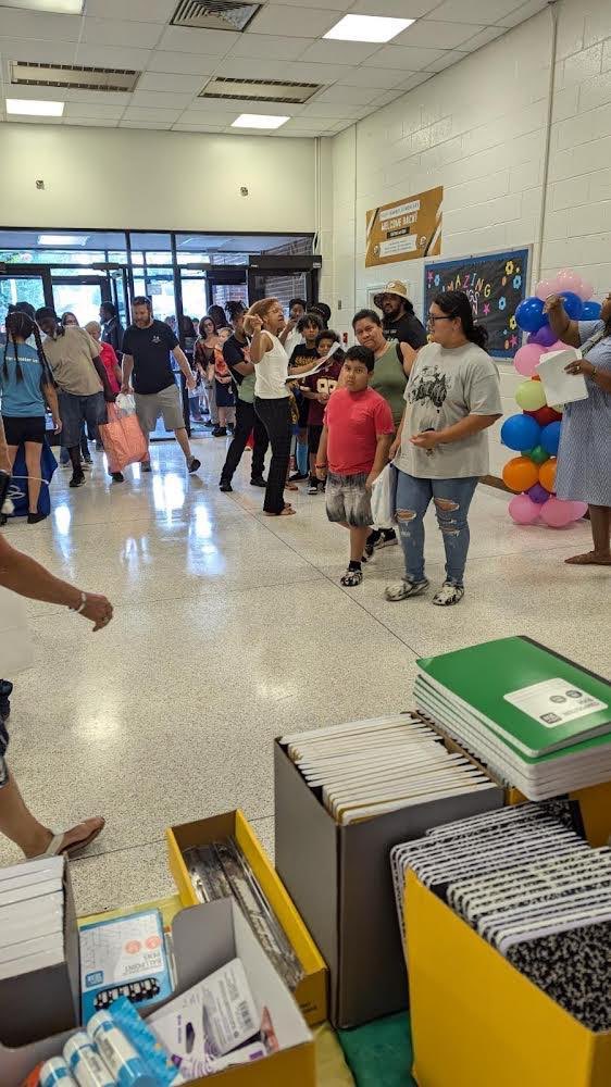 DanielleWi91999's tweet photo. Sheep Harney Elementary opens its doors for students and families to come meet their new teachers/administrators and receive school supplies. Together we will soar this school year! @NCCU @NCCUSOE @NCCU_MSA @ECPPSEdFound https://t.co/cHq2eQ7fbk