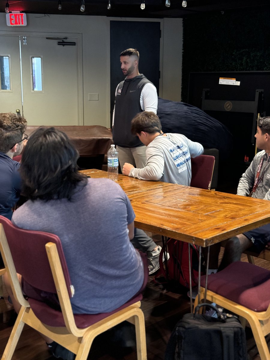 Grateful to have <a href="/WALionsFB/">Westminster Academy Football</a> alum <a href="/PhilipBarbar/">Phil Barbar</a> speak to our team from John 16 about the peace we have in Christ, and the characteristics of what makes a great player‼️<a href="/WheatonFB/">Wheaton Football</a> <a href="/FAUFootball/">Florida Atlantic Football</a> <a href="/SpecialTeamsU/">Special Teams U™</a> <a href="/wacad/">Westminster Academy</a> #FamilyNeverGraduates