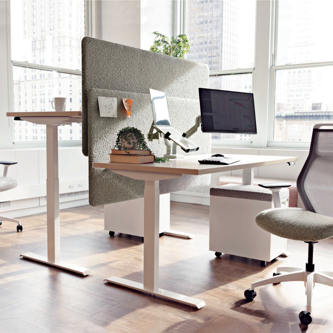From a speedy base assembly to three programmable height settings for quick adjusting, Surge height-adjustable tables get you up and running in no time. 
Learn more: bit.ly/SOIsurge 
#SitOnItSeating