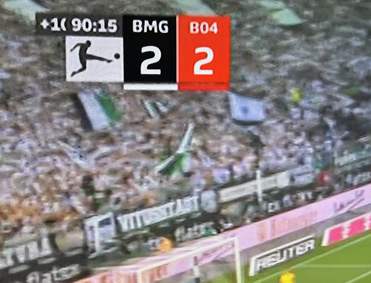 vanisewitch's tweet photo. Was triggert härter? Die halbe 0 bei +10 oder das fehlende +? #BMGB04 https://t.co/izVxPT5i9R