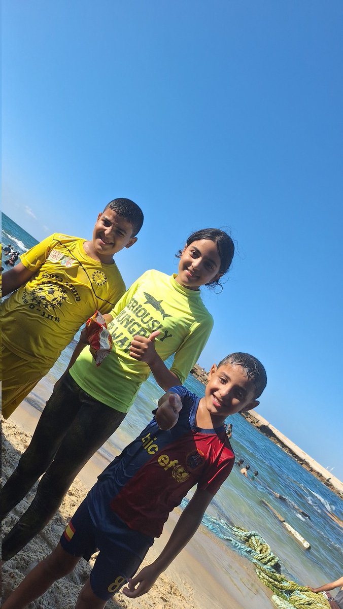 LoverHomeless's tweet photo. 🙏Today I spoke to the pet store owner. We agreed I will pick up a very large amount of cat food tomorrow. It will help me take care of my own cats and the street cats for quite some time. This makes me feel very relieved. I also went to the beach with my family. The children had a lot of fun. al-Walid's foot is healing very well and he went into the sea. I'm sure the salty water will help the wound heal completely soon. We're very lucky to be able to go to the beach sometimes. We really make the most of it, as the children have so very little to experience real joy about. At the beach, a cat came up to me. I fed it and it seemed quite content. Of course, we also still serve meals to the people in our neighbourhood. For this, we continue to need your help. Sadly there are more and more people who can't get a meal without our kitchen. We hope you understand we want to help as many people as possible for as long as it's necessary. We really need your support for this. Will you please fight famine in North Gaza with us?
🙏🚨https://t.co/Q6CkCKUbSi🙏🫂
🆘️https://t.co/Sm4ClaQ3eC🙏🆘️🫂
🐈🐾https://t.co/Bu8jubzONW🙏🫂🆘️🐾🚨🐈🫂🙏