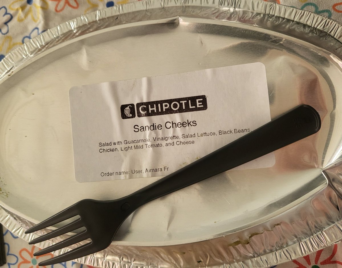 FreemanAimara's tweet photo. This will happen chipotle if I order on your behalf. https://t.co/TkeTrcary8