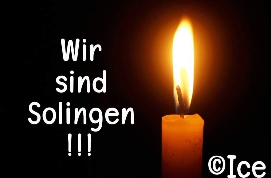 ❗️Eilmeldung❗️3 Tote und 4 Schwerverletzte nach Messerattake auf der 650 -  Jahr - Feier der Stadt Sollingen #RIP🕯🙏
Quelle ARD Text