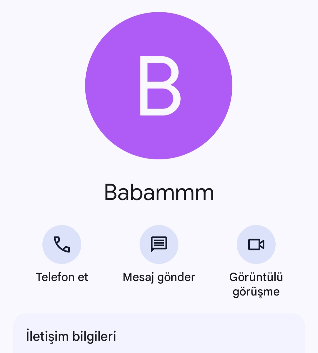 Arasam ya seni bir kez olsun. Açsan ya keşke...Anlatsam sana önemli önemsiz, doğru yanlış. Almam gereken kararlarda yön göstersen bana. Babam senden sonra yıkıldım desem, kalktım desem, zorla da olsa yürüyorum desem, başarılı oldu kızın desem, aferin eşek sıpası desen olmaz mı??