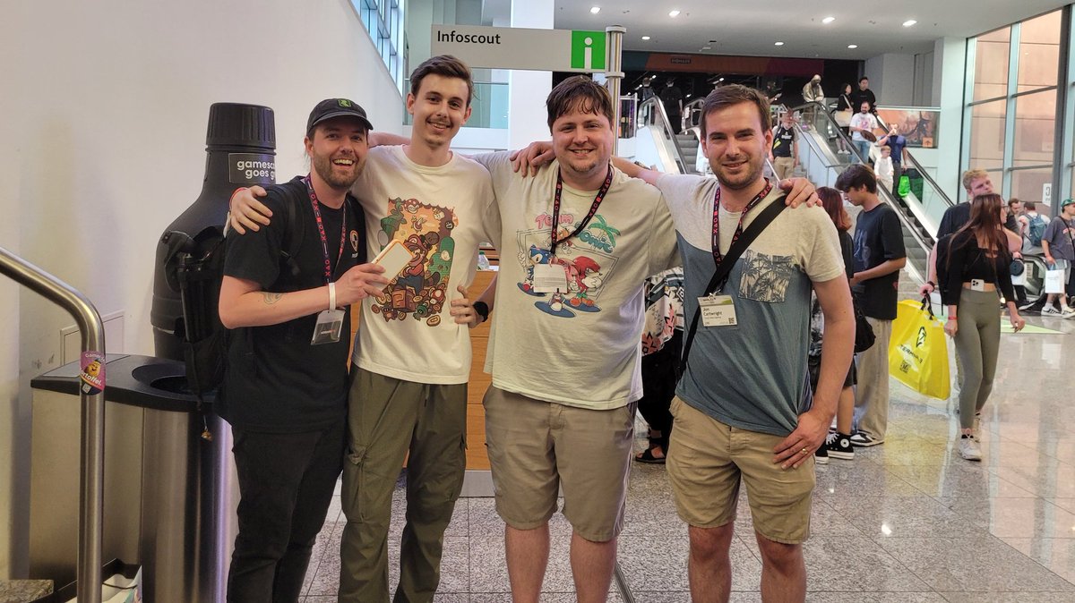 masibb64's tweet photo. @ZionDood @JonComms @AshPaulsen Glad to finally meet you guys! Watching your videos for all those years and finally being able to talk to you in person was so surreal but a dream come true. 
Enjoy your last couple days of #gamescom2024 https://t.co/FGmJC7BBPS