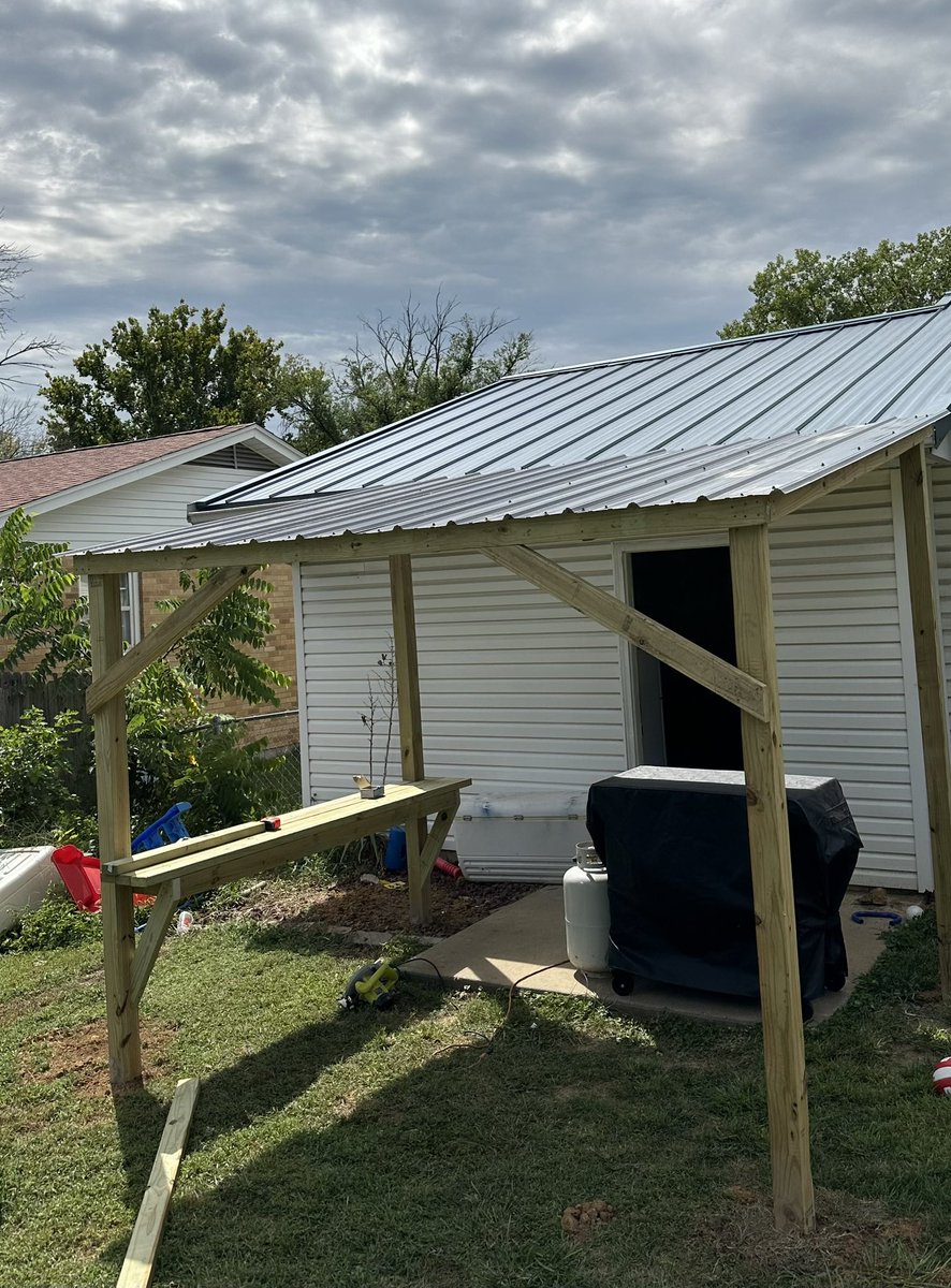 Been a long couple weeks of working on it here and there after work and my days off but my canopy project is finally finished.