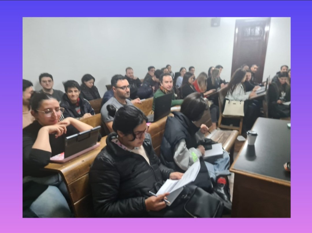 👩‍🎓🧑‍🎓 Como todos los bimestres, comenzamos una nueva cursada con más de 40 estudiantes inscriptos! 
Gracias por confiar en nosotros, gracias por elegirnos!! 🐾❤
Vamos por más!! 💪