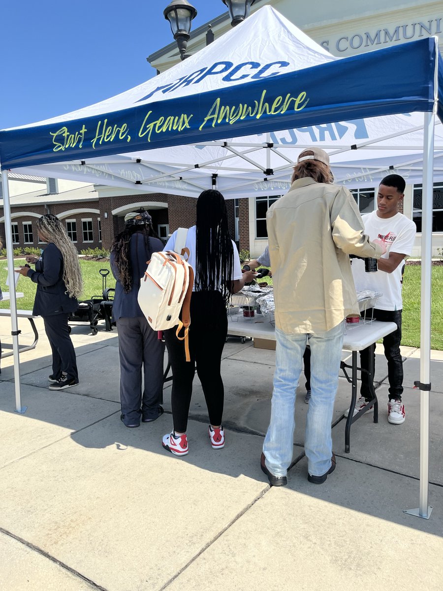 RiverParishesCC's tweet image. That's a Wrap on Welcome Back Week at RPCC! Thank you to everyone who participated in our events and made this Welcome Back Week one to remember.

We can't wait to see what we all accomplish together this semester.

#RPCCPride #WelcomeBackWeek #NewBeginnings #RPCCFamily