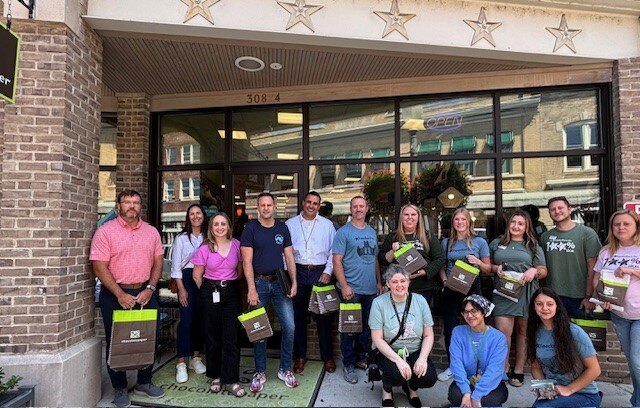 FreedomFirstCU's tweet image. Our final cash mob of the week was at Chocolate Paper in Downtown Roanoke. We're all about supporting local businesses and encouraging everyone to #shoplocal. Plus, who doesn't love an excuse to indulge in some delicious chocolate? 🍫💰 #CashMob #SupportSmallBusinesses