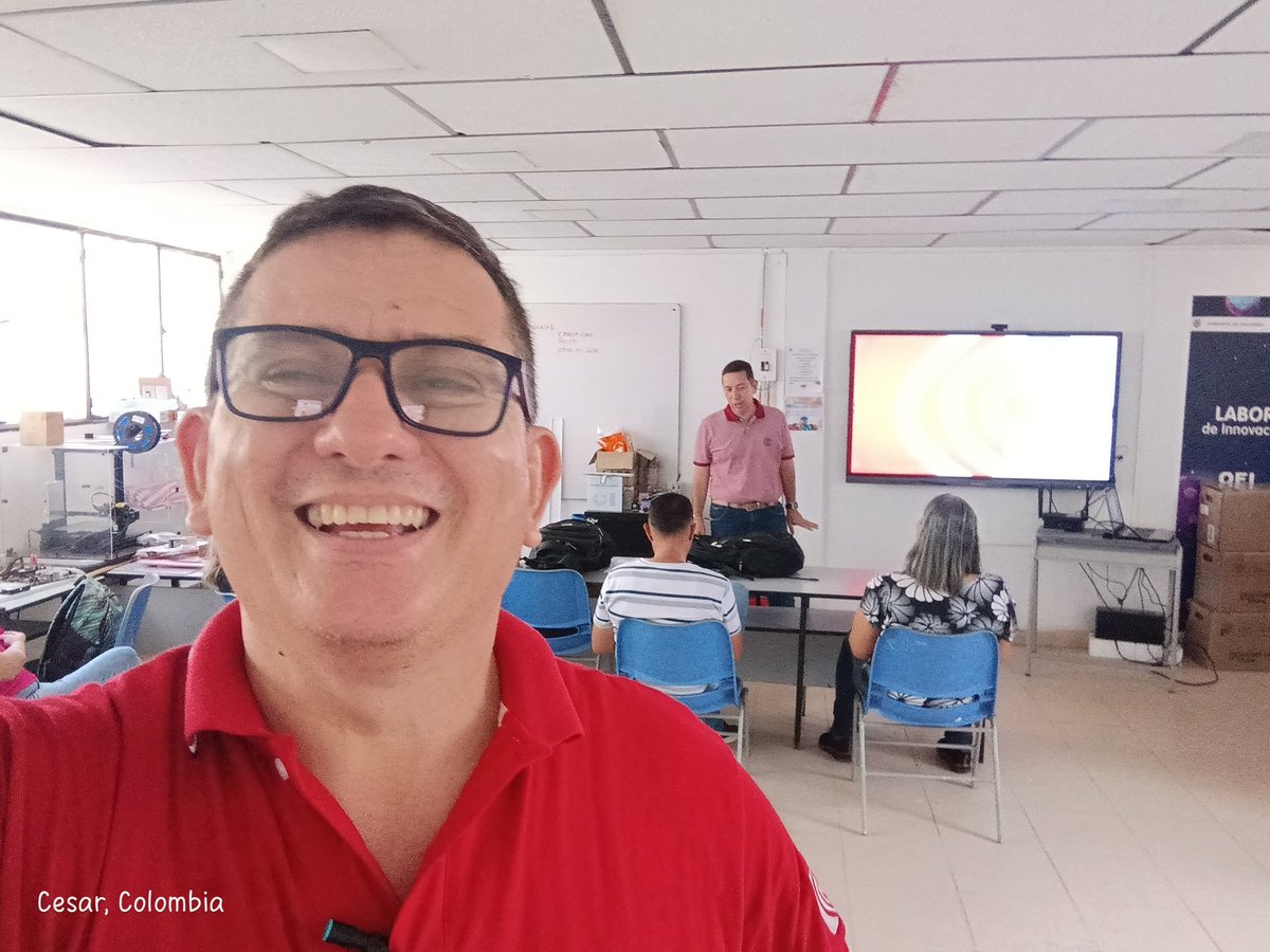j2ov's tweet photo. Taller PTA/FI 3.0
En el marco del programa de tutorías para el aprendizaje y la formación integral, desarrollo del taller en la Institución Educativa Villa de San Andrés https://t.co/r7SGmt6bAn