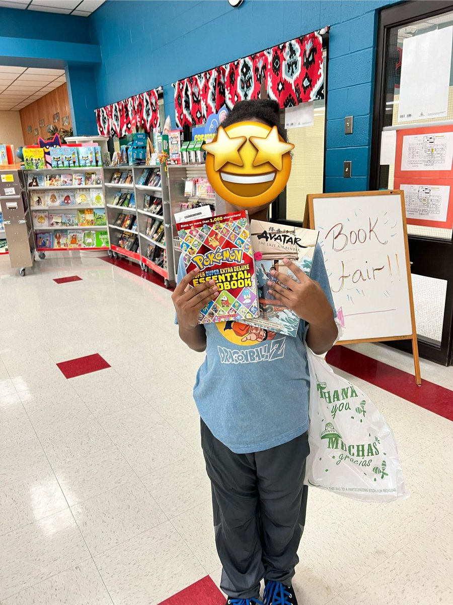 MelanieVarvi's tweet photo. Our students were so happy to receive books from the book fairy today at our school book fair. https://t.co/irS3Pyx8rR