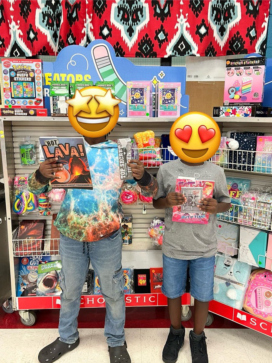MelanieVarvi's tweet photo. Our students were so happy to receive books from the book fairy today at our school book fair. https://t.co/irS3Pyx8rR