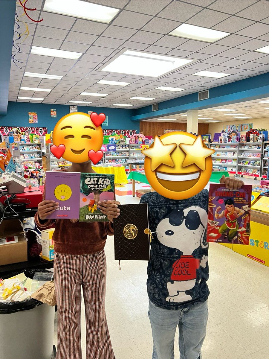 MelanieVarvi's tweet photo. Our students were so happy to receive books from the book fairy today at our school book fair. https://t.co/irS3Pyx8rR