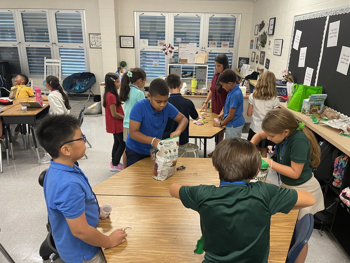 Mrs. Obidiegwu tweet media