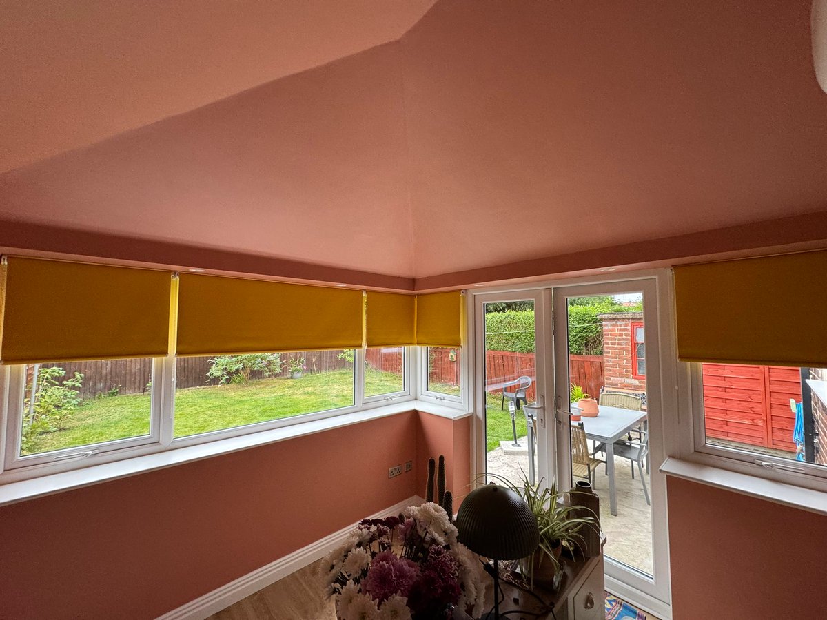 YorkshireBlinds's tweet photo. Another brilliant job. One very happy customer. 
#yorkshireblindsandcurtains https://t.co/uM17aqqkIQ
