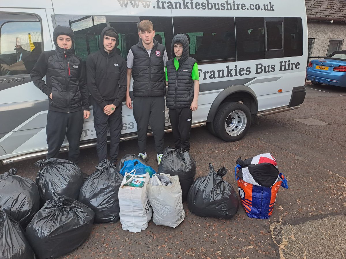 pk_belfast's tweet photo. It’s been another extremely busy evening at our drop in with over one hundred dinners provided to those in need, provided hair cuts, we also made housing referrals and were able to assist with transport to hospital. 
#PeoplesKitchenBelfast 
#SupportingThoseInNeed https://t.co/8muBzsApt9