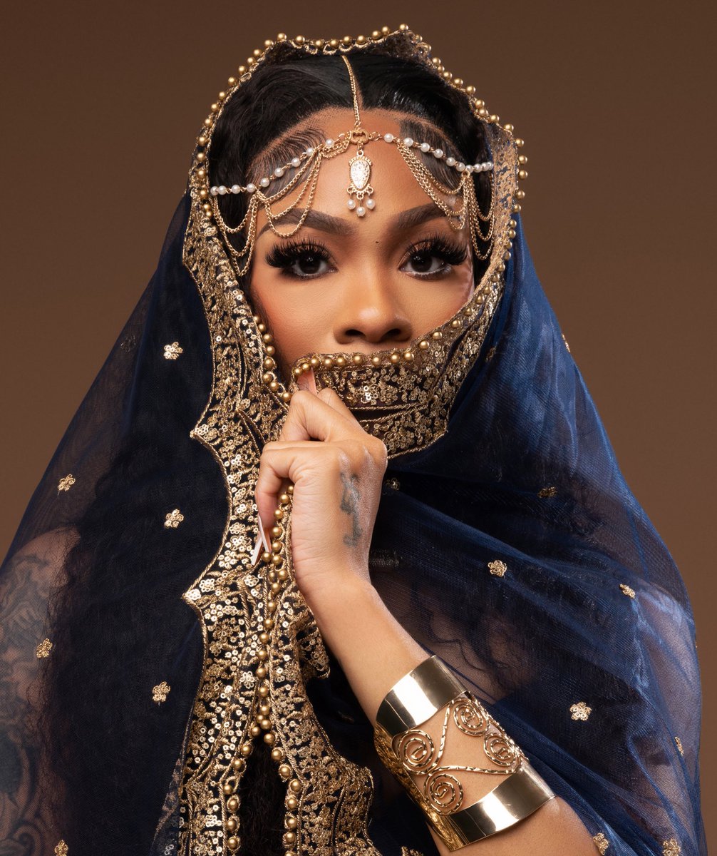 _officialtyty's tweet photo. No lie i ate my maternity shoot tf down 🤍🤍 #ALook https://t.co/YHeAT2f8EA