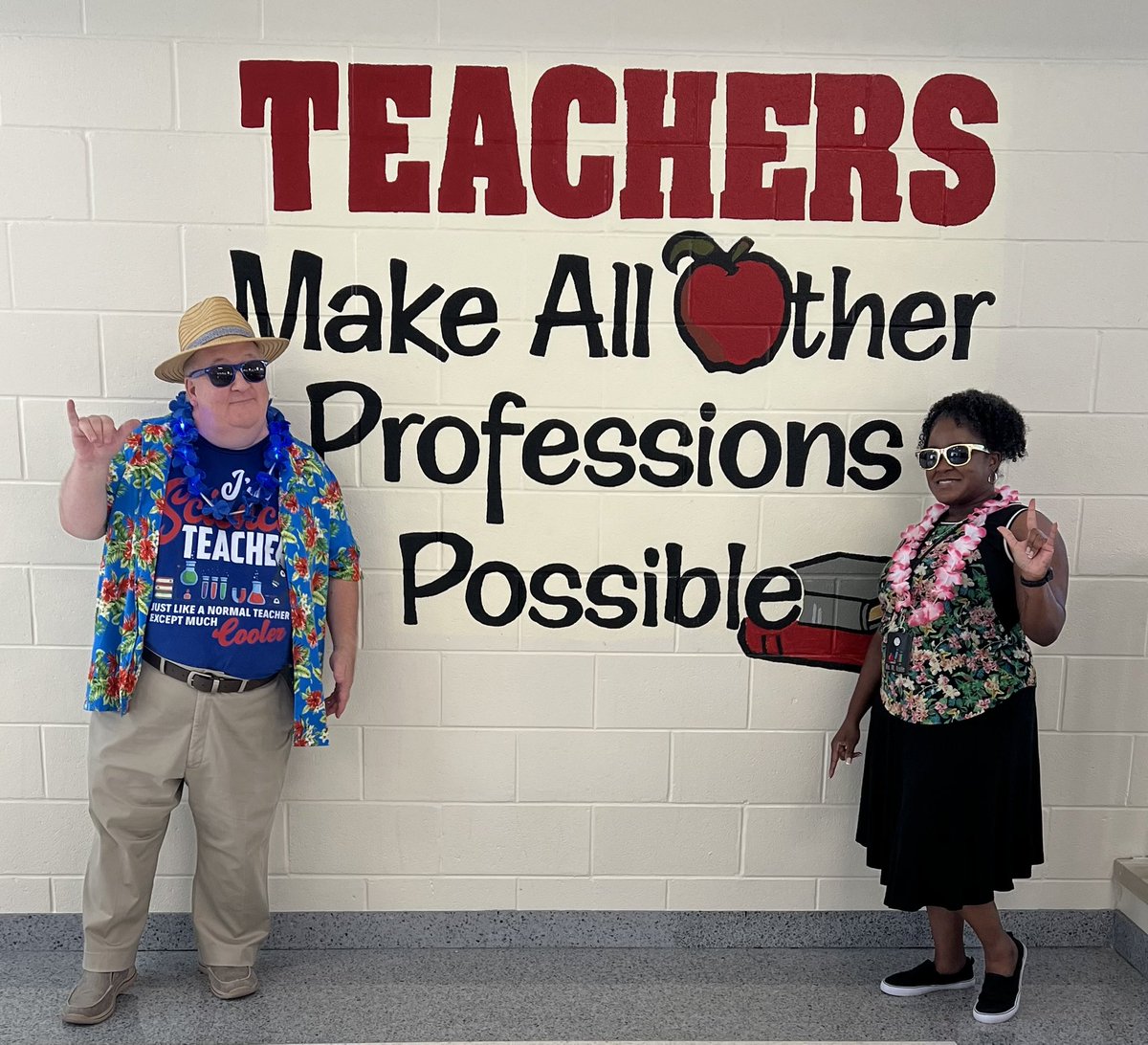 JeffOShields2's tweet photo. It’s #Aloha 🌺 Day! #hawaiianday #beatacflora #westwoodteachers #wearewestwood #spiritday #nationalhawaiiday #westwoodhighschool #friyay #hawaiiday 🌺🌺🌺🌺🌺 @WHS_Redhawks #WeAreWestwood https://t.co/tn21nroOXc