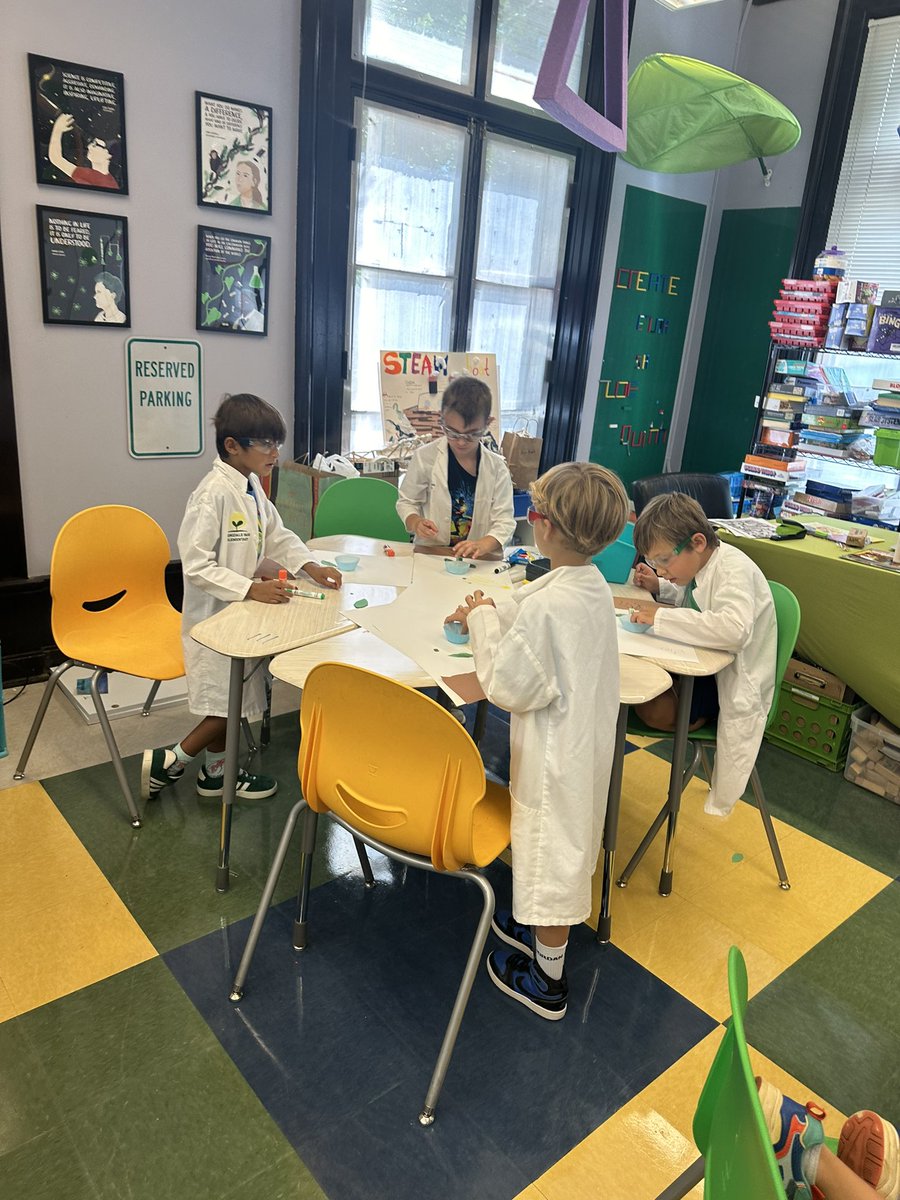 STEMbieda's tweet photo. Dissecting flowers and making models of plant parts today with our first-grade dragons! 🌸🌱 Hands-on learning at its best! #STEAM #FutureBotanists @drjtoney @sarapruett5 @APS_SPARK https://t.co/b4wFDPxiZ6