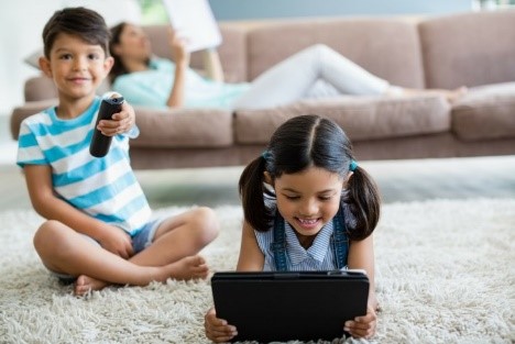 The American Academy of Pediatrics (AAP) encourages parents to help their children develop healthy media use habits. Create your Family Media Use Plan here healthychildren.org/English/fmp/Pa… and learn more by clicking the link: healthychildren.org/English/family…