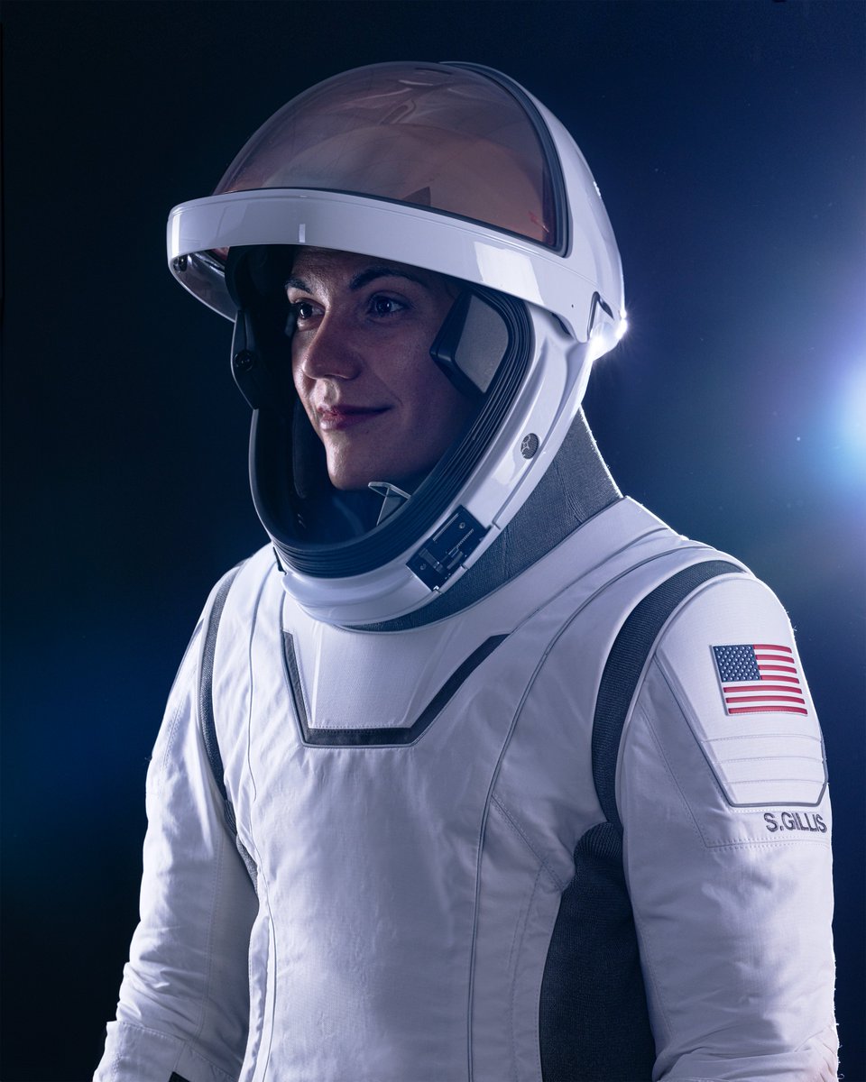 SpaceX's tweet image. Meet the Polaris Dawn crew → polarisprogram.com/dawn/