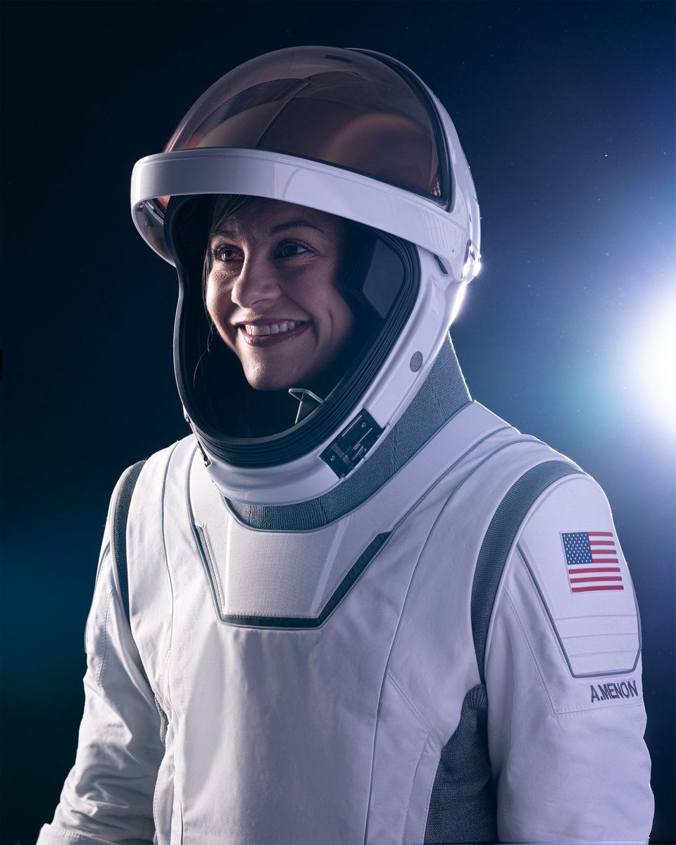 SpaceX's tweet image. Meet the Polaris Dawn crew → polarisprogram.com/dawn/