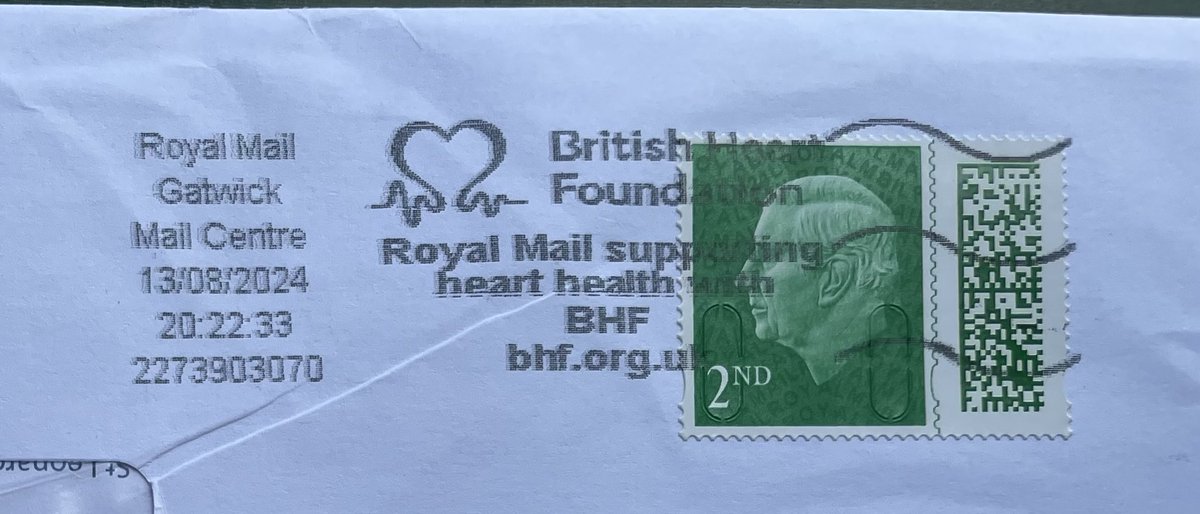 mike_hands's tweet photo. Received today what now appears to be our once/week Royal Mail delivery. In amongst the wad of mail, this one posted 13th, only 10 days!!!! ⁦@RoyalMail⁩ , #notfitforpurpose https://t.co/ZB9KJruCzt