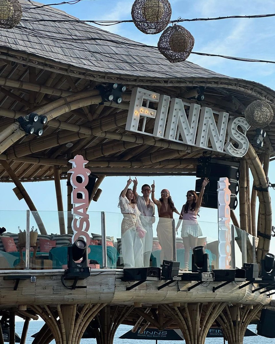 REIDersOfficial's tweet photo. James’ IG Update 8-23-24
Pink + White
Don Julio Rosado launch in Bali 🌴
#DonJulioPartner #DonJulioID #DrinkResponsibly
@donjulio
—
https://t.co/64Ju4RM3rb
#JamesReid | James Reid | @tellemjaye
#DonJulio #DonJulioRosado https://t.co/PH3JMvbslq