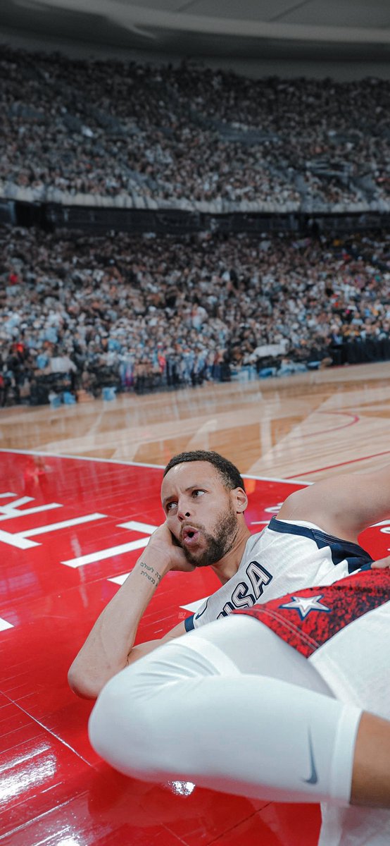 IBZBLUE's tweet photo. ⁴ᵏ Stephen Curry ᴬᵁᴿᴬ 😮‍💨🔥✨ https://t.co/QgLfINRO1X