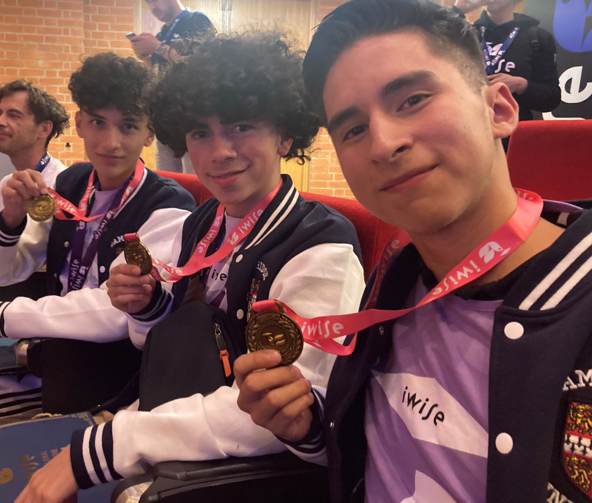 i2t2nl's tweet photo. ¡Felicidades a Jaime Muñiz, Humberto Garza, Santiago Almaguer y Mtro. Pedro Bernal por ganar la medalla de oro en el concurso IWISE en Londres con su proyecto ThermoKinectDrive! 🌟 Orgullosos de su dedicación y de elevar el nombre de Nuevo León y México. 🇲🇽🇬🇧 #OrgulloMexicano https://t.co/0WMswpUWhF