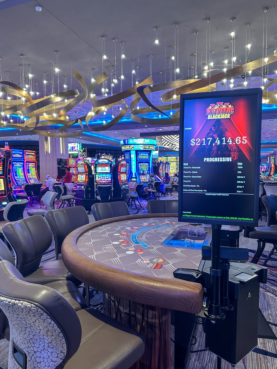 Yaamava's tweet image. Which game would you bet your luck on? 😎💰

Find your favorite table game → brnw.ch/21wM2ox

#AllRoadsLeadtoYaamava #TableGames