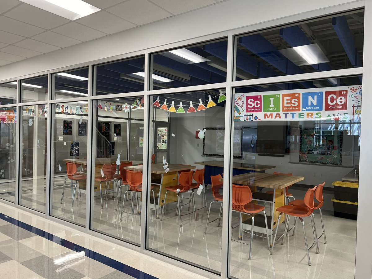 Have you seen our dedicated science lab space? We are so excited to have a science lab for students and teachers to focus on hands on science learning with KISD’s new science curriculum this year. 
#FlorenceFalcons
#KellerISD