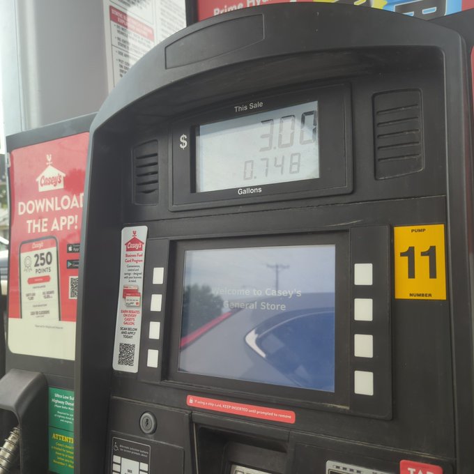 Thank you my Lord 3 for gas? It is my Grand theft auto. I have been paying for 10 yrs I'm done with this