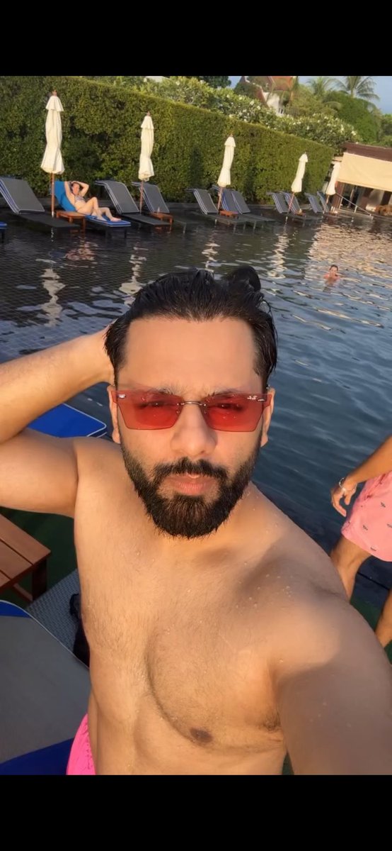 Rahul Vaidya Dad Bod 😈🔥👅💦

#Rahulvaidya  #hotrahulvaidya #rahulvaidyabluge   #cleanpubes #shavenpubes #armpits #sexy #shirtless  #bluge #armpits #nipples #abs #sexyface 
#actorsbluge #hotactor #indianhotactor