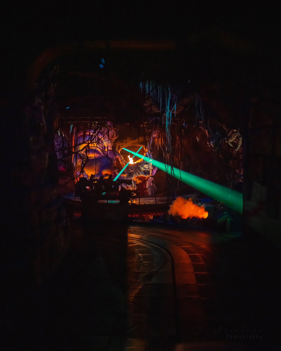 disneywjoseph's tweet photo. after about 100 attempts I finally got my favorite photo on disneyland's Indiana Jones ride 📸 https://t.co/pJk7zYRGY0