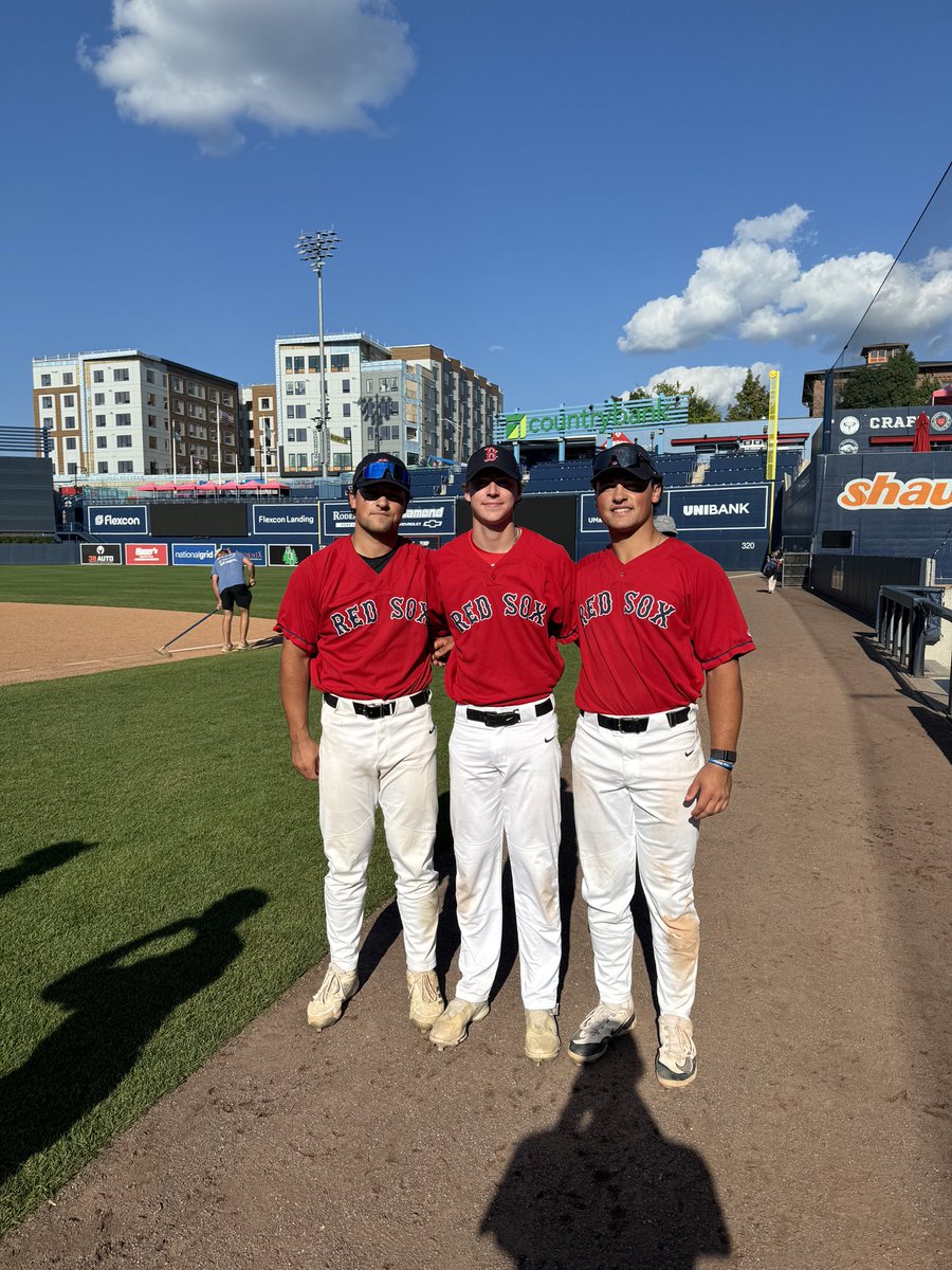 BaseballUCT's tweet photo. Rivalry Classic! Yanks/Soxs! Matt Bucciero (Fairfield U) Ryan Oshinskie  (Brown) Dan Bucciero (Fordham) #ufam #uct #alum #proevent #scouting #prospects @BaseballU @BuccieroMatthew @RyanOshinskie @BuccieroDaniel @Stags_Base @BrowU_Baseball @FordhamBaseball @NE_Baseball @PolarPark https://t.co/EAbUhBSQ1W