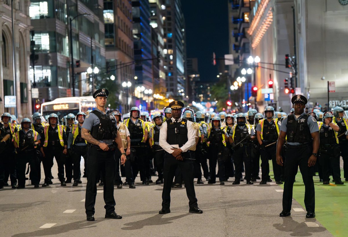 The real 🎩 hat tip goes to <a href="/Chicago_Police/">Chicago Police</a> for doing a great job during the #DNC2024CHICAGO .  For all the attention to the politicos , these are the real heros! 👏🏼👏🏼👏🏼