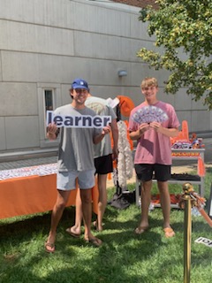 Dr. Amber Williams (@ambers_williams) on Twitter photo First week of classes done right! ☀️ Popsicles, <a href="/CliftonStrength/">CliftonStrengths</a>, and amazing scholars. So excited to see what this year brings! #GBO #BackToSchool #CliftonStrengths #AcademicSuccess First week of classes done right! ☀️ Popsicles, <a href="/CliftonStrength/">CliftonStrengths</a>, and amazing scholars. So excited to see what this year brings! #GBO #BackToSchool #CliftonStrengths #AcademicSuccess