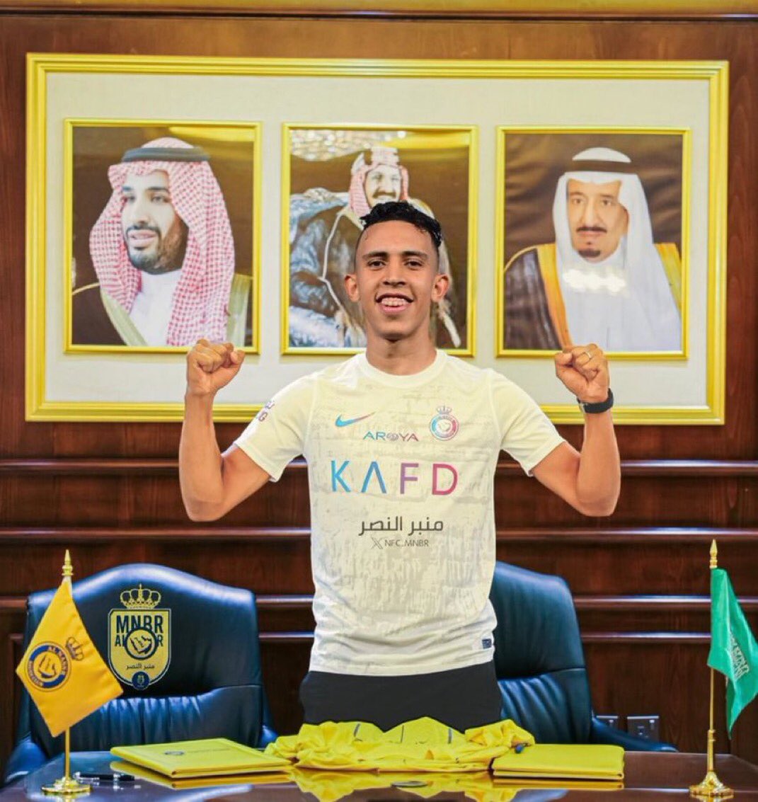نادي #النصر يستعد لتقديم عرض يتجاوز 20 مليون دولار للتعاقد مع سفيان رحيمي . 
💛💙
<a href="/AlNassrFC/">نادي النصر السعودي</a> 
 <a href="/AlnassrFans/">رابطة جماهير النصر</a>