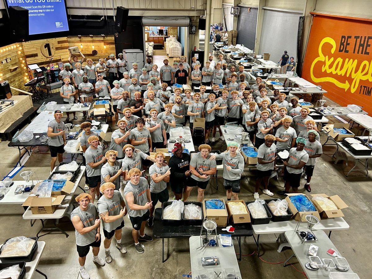 Russ and Heidi Phillips🏈 (@russheidislc) on Twitter photo These guys got it done today! Packed 210 boxes with meals for kids in need!
Over 45,000 meals! <a href="/HendrixFootball/">#WeAreWarriors</a> <a href="/HendrixWarriors/">Hendrix Warriors</a> <a href="/hendrixcollege/">Hendrix College</a>
#Boooooooooooom💪💪🧡🖤🔥<a href="/oneChurchConway/">oneChurch</a> These guys got it done today! Packed 210 boxes with meals for kids in need!
Over 45,000 meals! <a href="/HendrixFootball/">#WeAreWarriors</a> <a href="/HendrixWarriors/">Hendrix Warriors</a> <a href="/hendrixcollege/">Hendrix College</a>
#Boooooooooooom💪💪🧡🖤🔥<a href="/oneChurchConway/">oneChurch</a>