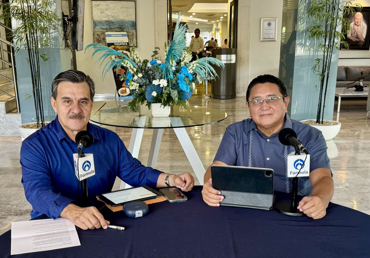 ucancom's tweet photo. Muchas gracias a Radio Formula Yucatan y a José Luis Preciado por esta nueva invitación para comentar temas de interés para la amable  audiencia. Seguimos aprendiendo del fascinante mundo de la radio. Buen fin de semana a todos!! https://t.co/Gmu84Qx5JM